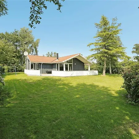 30410-odder-hulager-2 بيت للعطل Odder